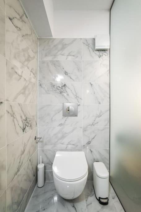 Modern Boutique Apartment Atenas Exterior foto