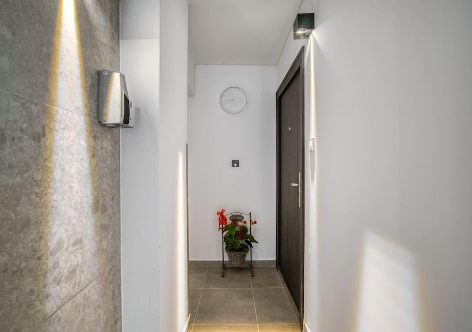 Modern Boutique Apartment Atenas Exterior foto