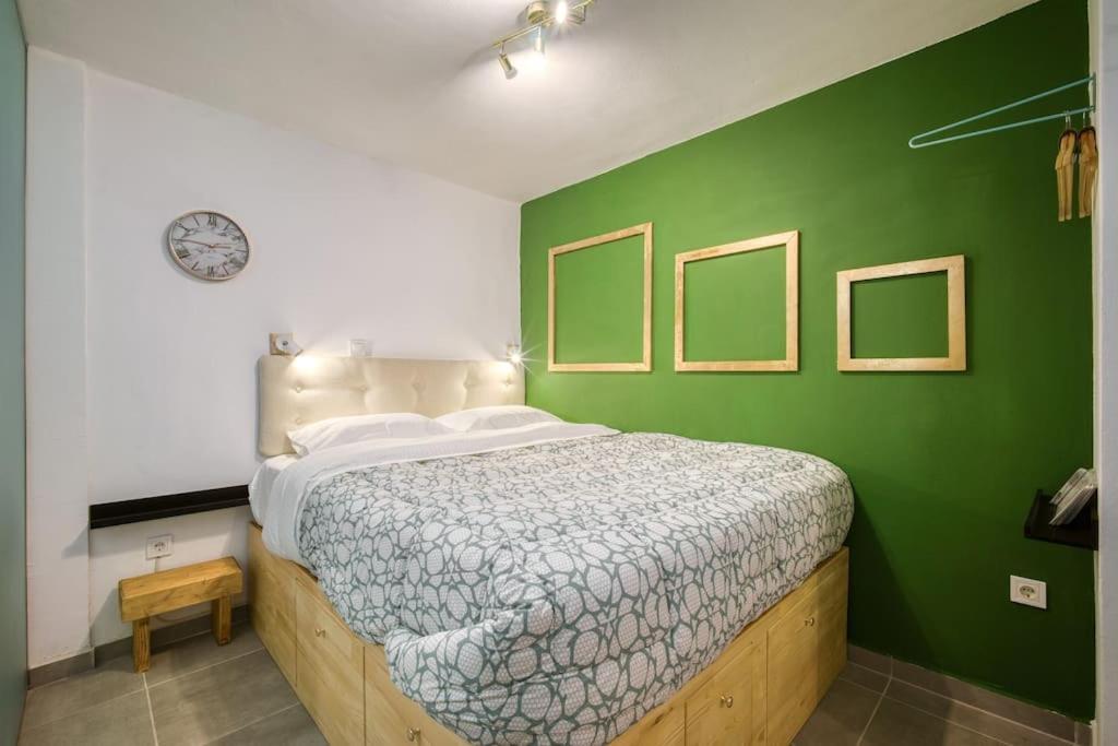 Modern Boutique Apartment Atenas Exterior foto